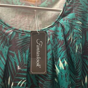 Fantastlook Green Leaf Print Dress